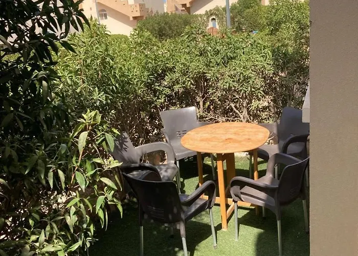 M-2bedroom Flat With Garden